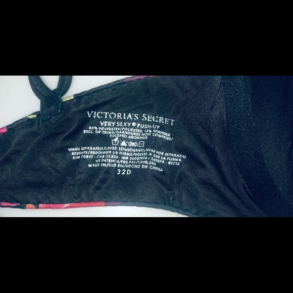 Gorgeous VS Very Sexy Push-Up 32D - Picture 3 of 3